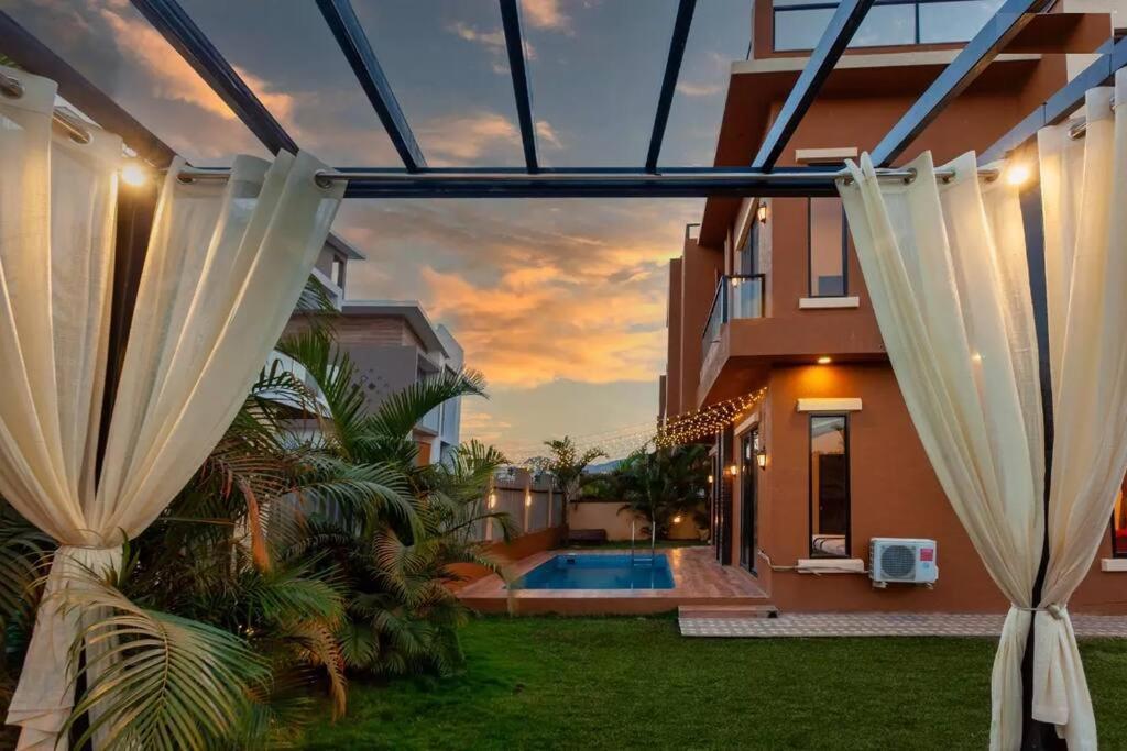 Martini Villa By Aquastay Lonavala Exterior photo